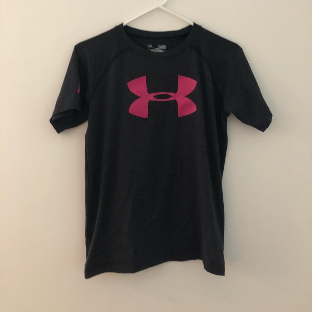Under armour tee breast cancer